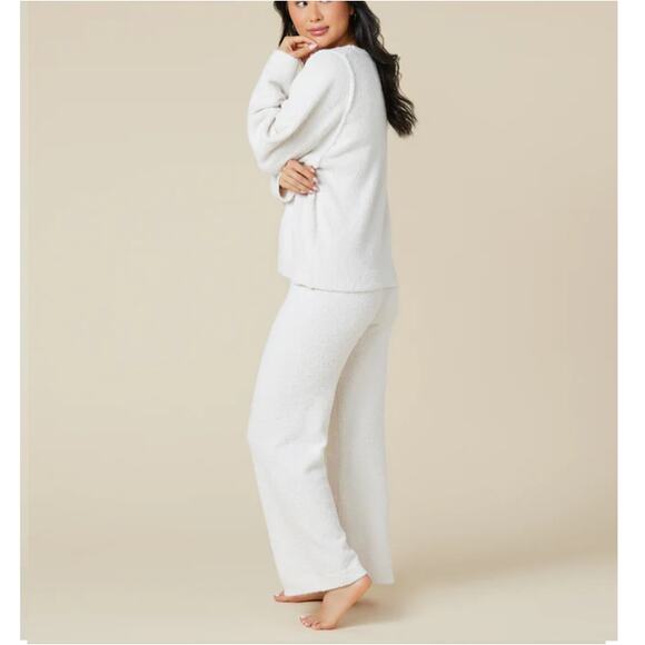 Softies Women's Almond Marshmallow Reverse Seam Crew Neck Lounge Set XS - Picture 10 of 11